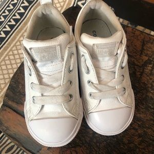 Kids converse size 8 - Unisex